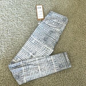 New! Niyama Sol Moon Flower Barefoot leggings